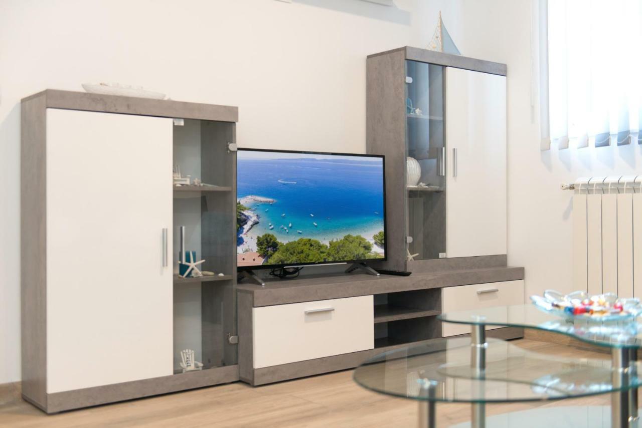 Apartman Tarnik'S Viskovo エクステリア 写真