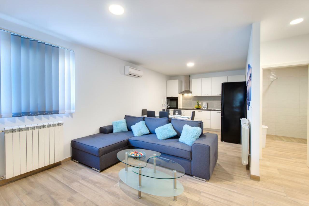 Apartman Tarnik'S Viskovo エクステリア 写真